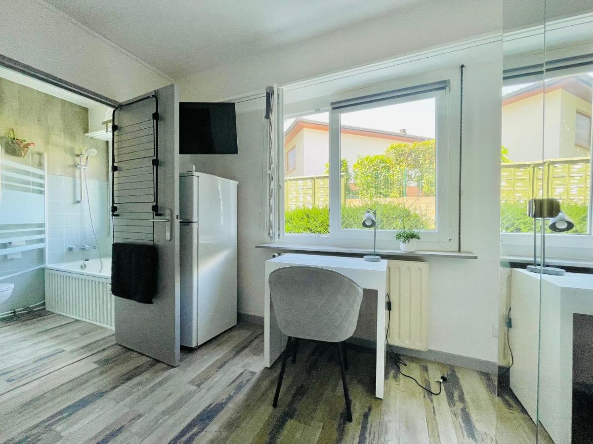 Dnn - Stylish Studio - Free Wifi, Netflix And Parking - Min Away To Basel And Airport - Dishwasher, Washing Machine Saint-Louis  Extérieur photo